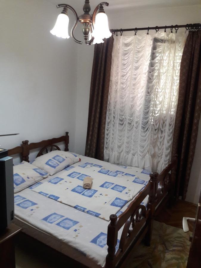 Apartments Dzan Ulcinj Exterior photo