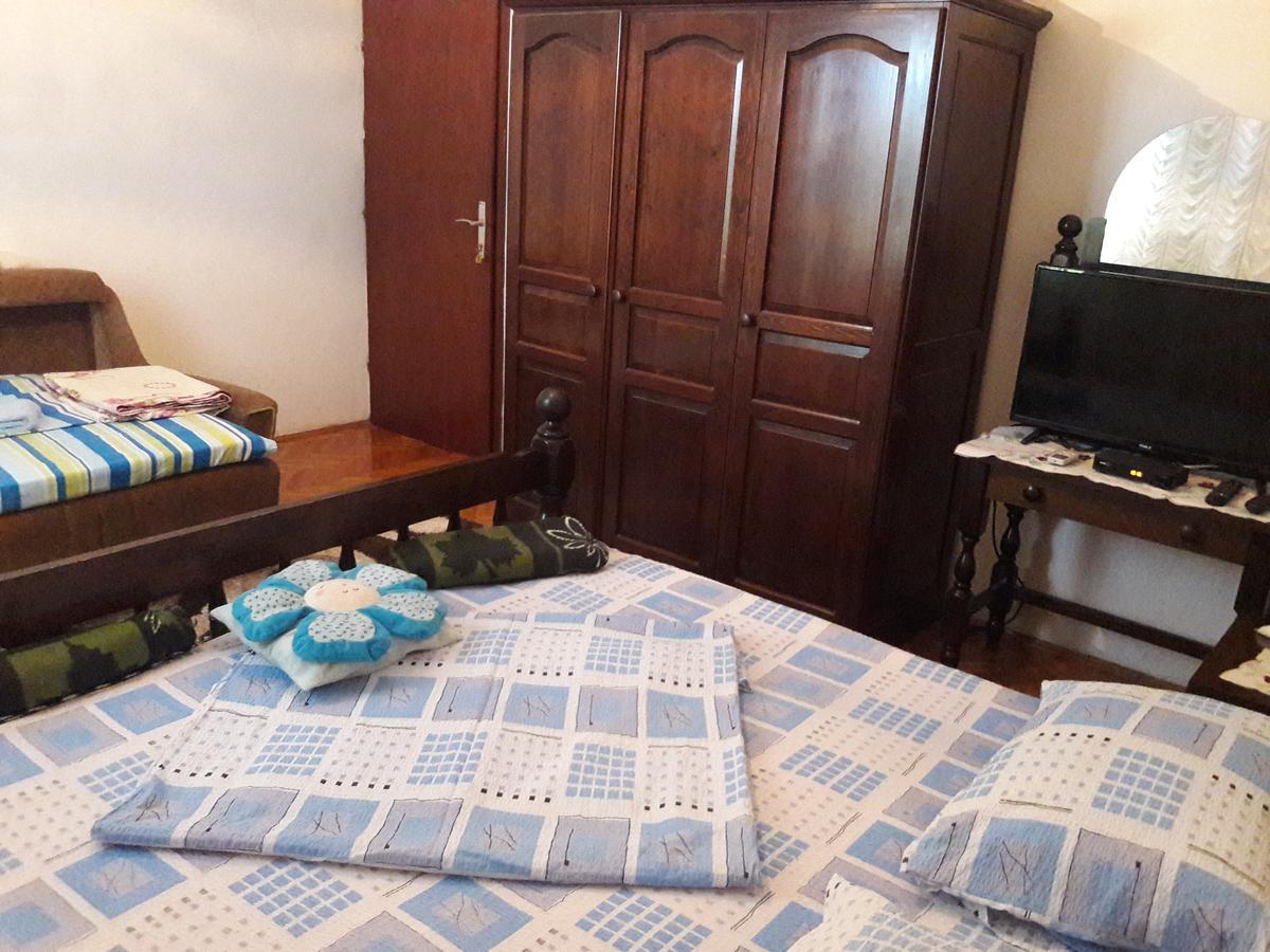 Apartments Dzan Ulcinj Exterior photo